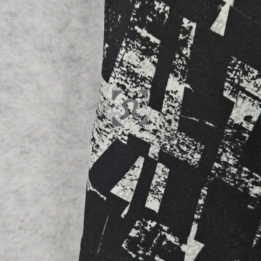 lululemon athletica any flaws